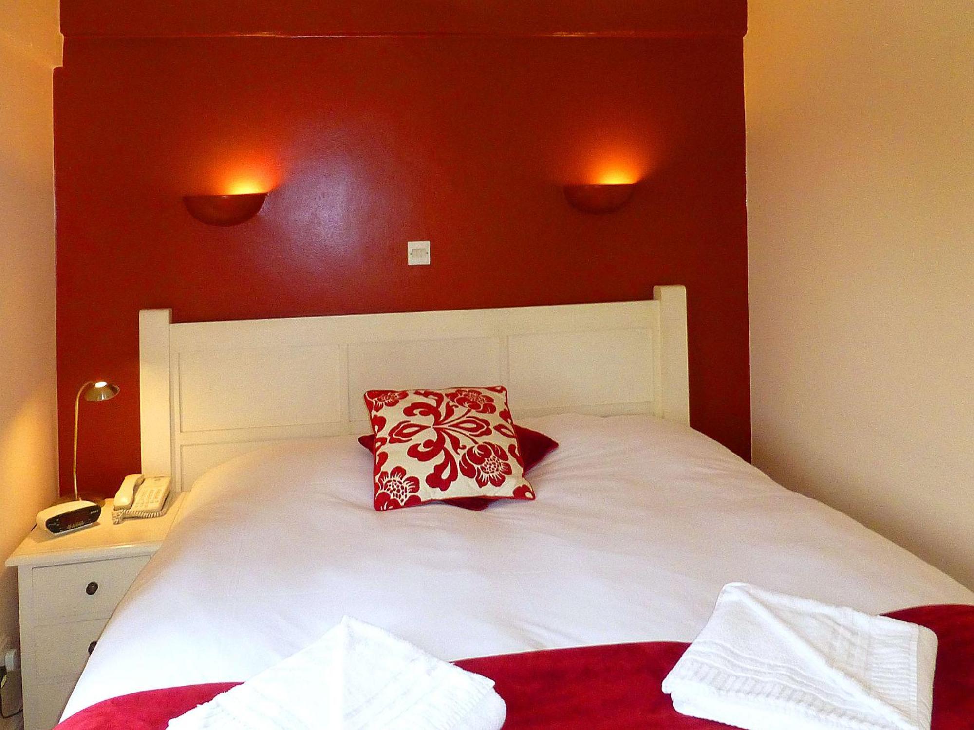 The Peacock Country Inn Chinnor Bagian luar foto