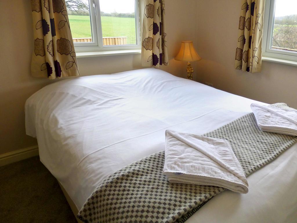 The Peacock Country Inn Chinnor Ruang foto