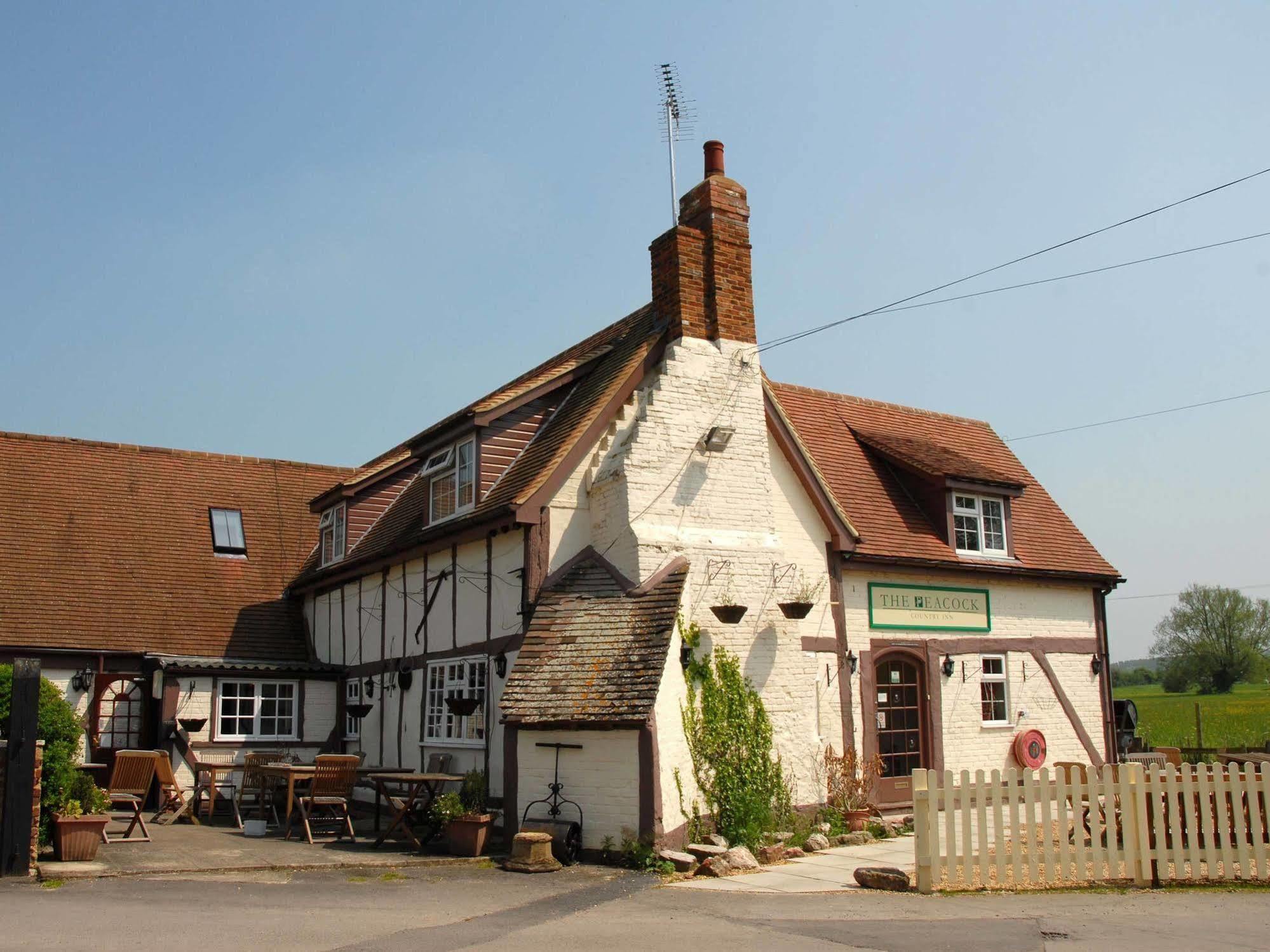 The Peacock Country Inn Chinnor Bagian luar foto