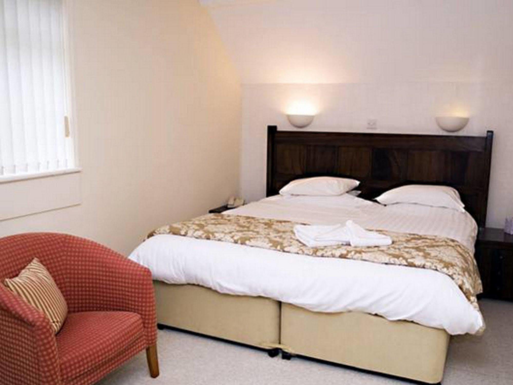 The Peacock Country Inn Chinnor Bagian luar foto