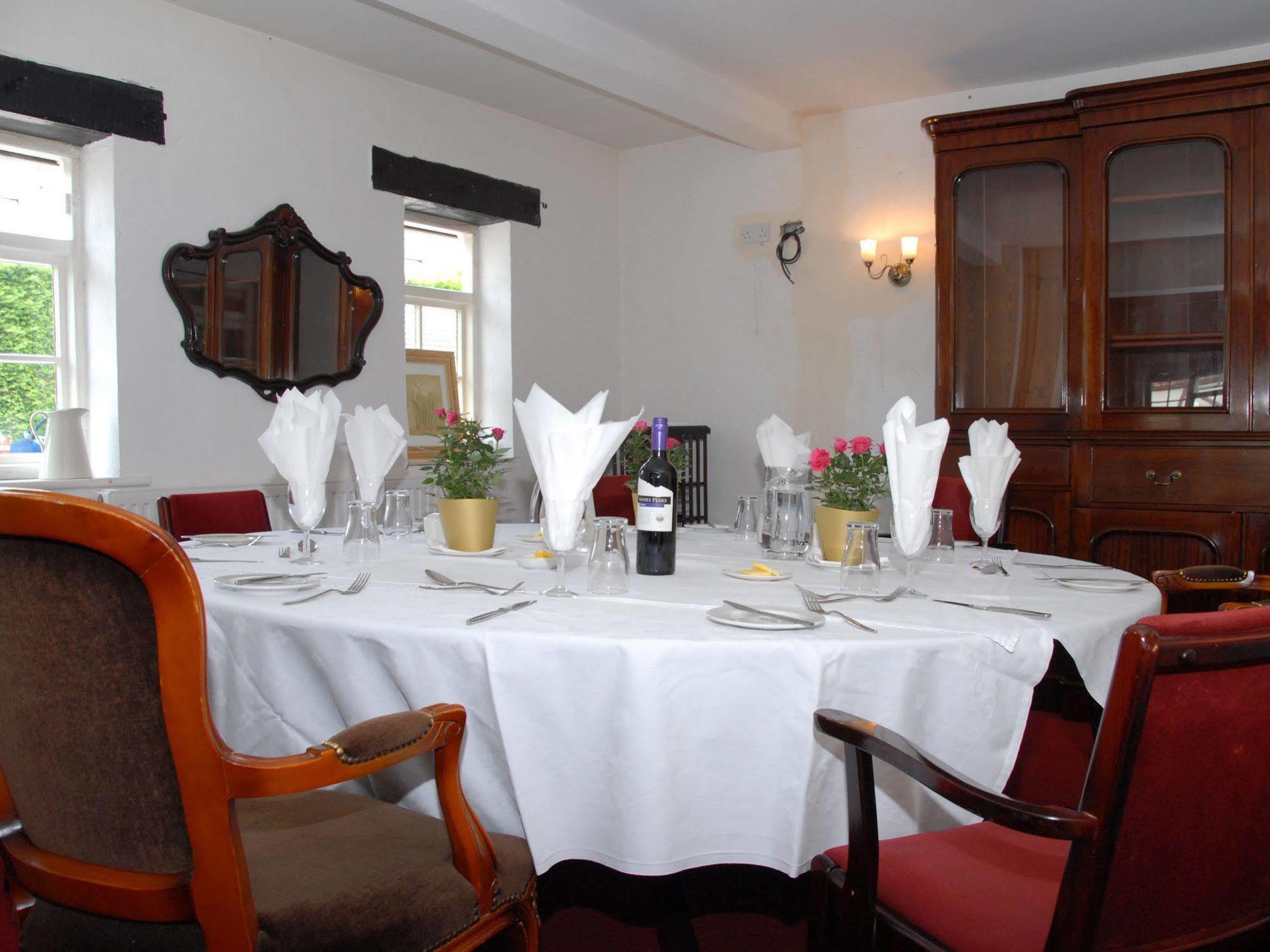 The Peacock Country Inn Chinnor Bagian luar foto