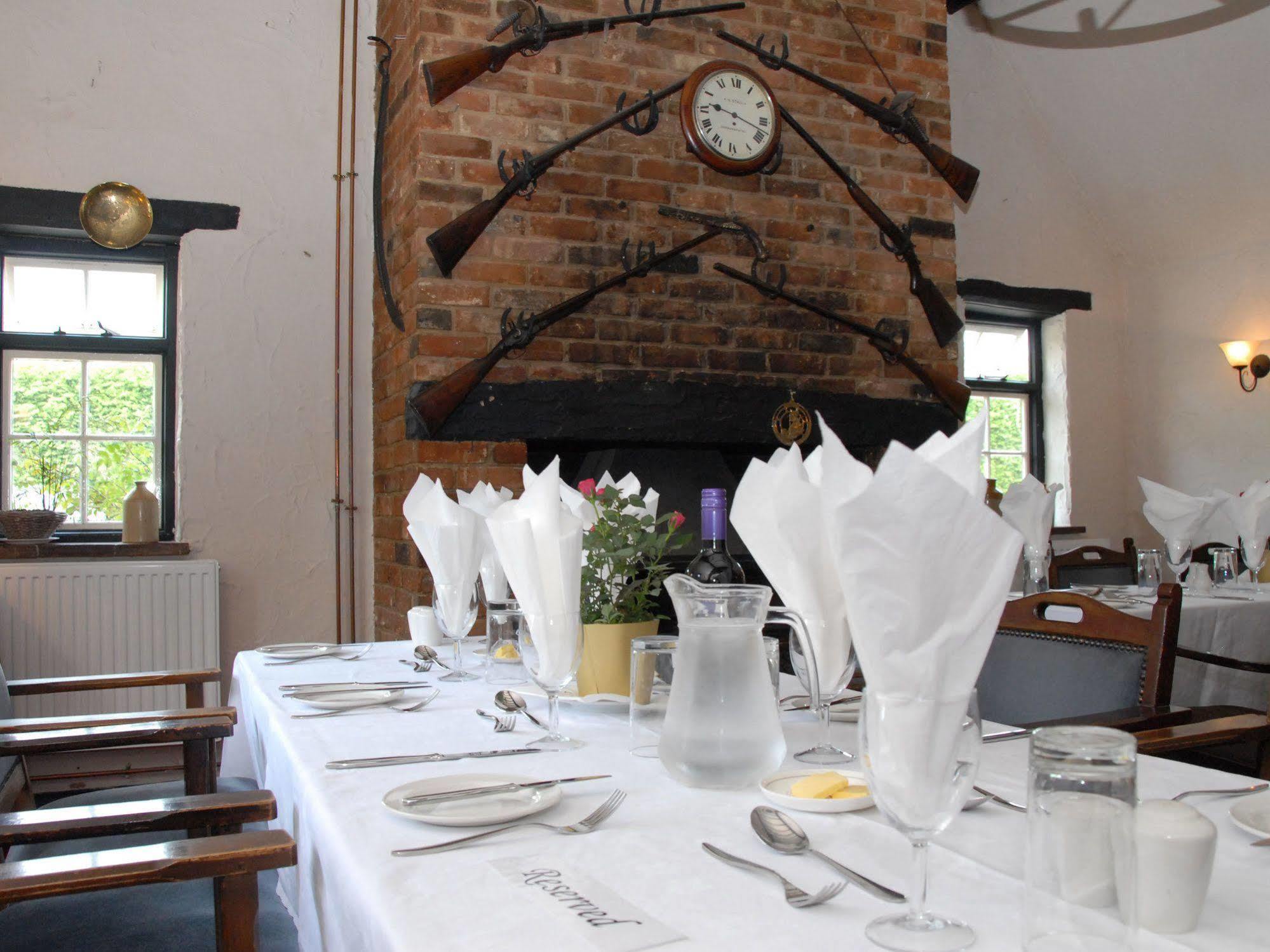 The Peacock Country Inn Chinnor Bagian luar foto