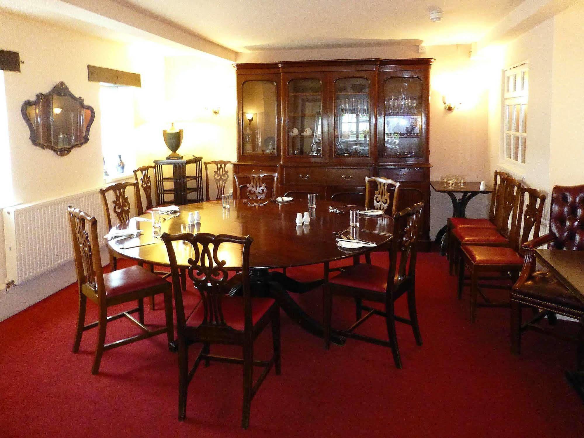 The Peacock Country Inn Chinnor Bagian luar foto